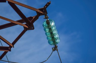 Cam yüksek gerilim İzolatörleri Polonyalılar yüksek voltajlı güç hatları Prefabrik. Elektrik Sanayi