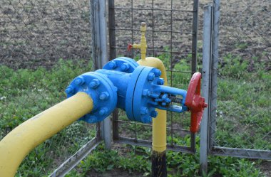 Mandal yeraltı gaz boru hattı üzerinde 