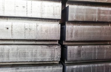 Alüminyum külçeler. İhracat için alüminyum nakli