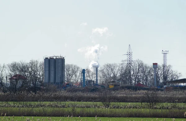 Bitkinin bacasından duman