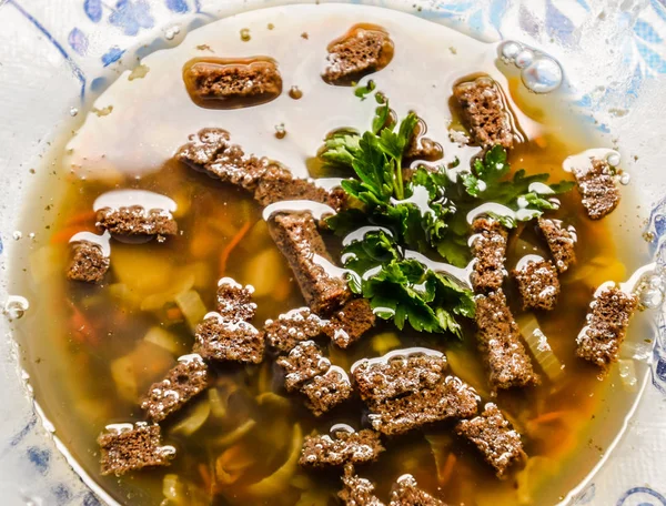 Zupa z krakersów i pietruszki — Zdjęcie stockowe