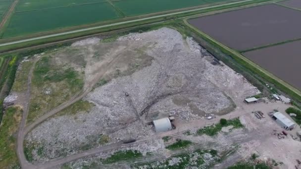 Vuilnis Stort Met Hoop Onzin Storten Van Vuilnis Buiten Het — Stockvideo