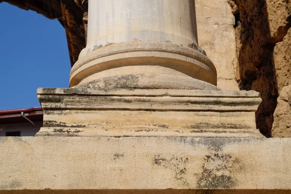 Columnas de elementos de estructuras antiguas . —  Fotos de Stock