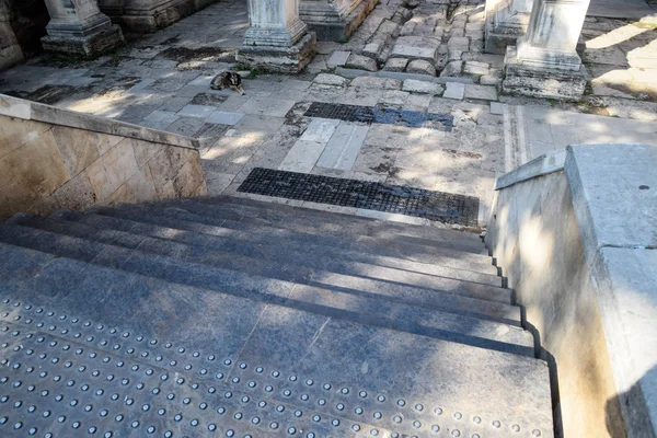 Kroki do Bramy Hadriana. — Zdjęcie stockowe