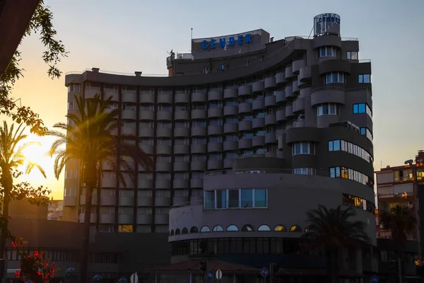 Hotel en la costa de Antalya en Turquía, balcones del hotel . —  Fotos de Stock