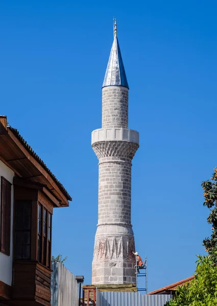 Whitewash Minare Camii