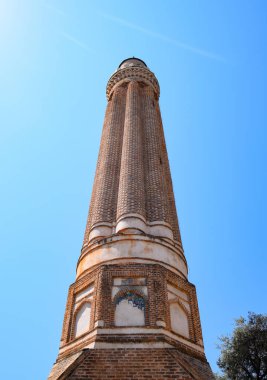 Antik minare kulesi