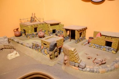 İnsanın antik antik binalarının modelliği. Antalya Müzesi'nde modellik odası