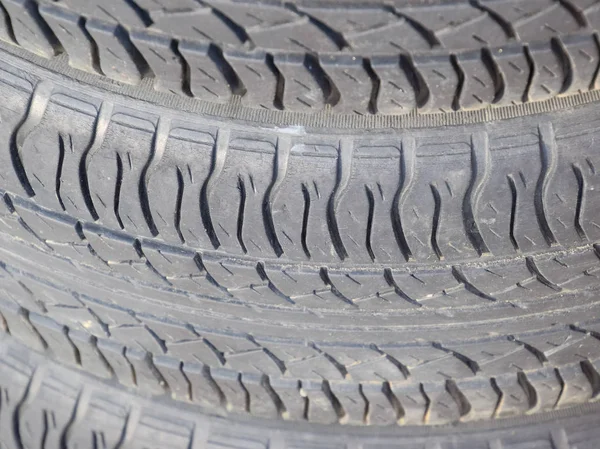 Araba tekerlek lastik desen arka plan. Kauçuk tır