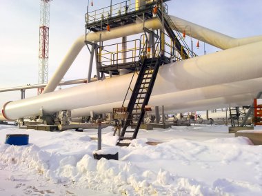 Son aşama bölücü borulu. Ekipman su yağdan ayırmak için. Ekipman petrol Batı Sibirya alanlarında