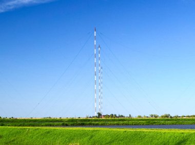 Radyo dalgaları iletimi için hava platformları