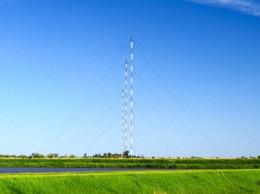 Radyo dalgaları iletimi için hava platformları