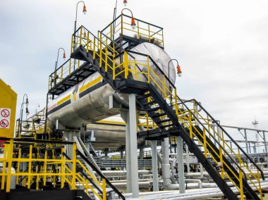 Proses suyu yağ alanında için mermi. Oluşumu su için arabellek tanklar.