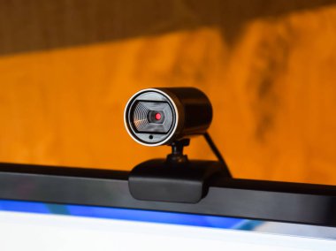 Monitöre bağlı web kameranız