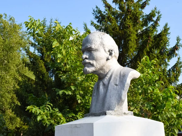 Stary pomnik Lenina — Zdjęcie stockowe