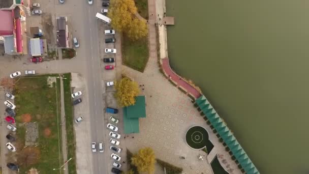 Hochzeitspaar in Provinzstadt mit Drohne erschossen. — Stockvideo