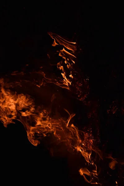 Burning of rice straw at night. — Stock Photo, Image