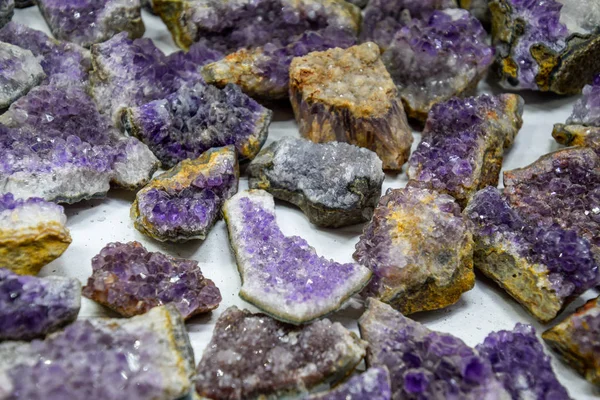 ametist druses ametist kristalleri parçaları