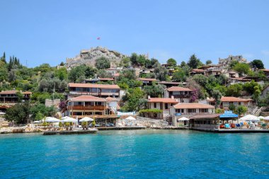 Hotel Sahil Pension Turkey, Kaleuchagiz, zengin ziyaretçiler için köy, Kekova Antik Kenti harabeleri üzerinde.