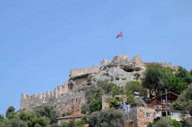 Hotel Sahil Pension Turkey, Kaleuchagiz, zengin ziyaretçiler için köy, Kekova Antik Kenti harabeleri üzerinde.