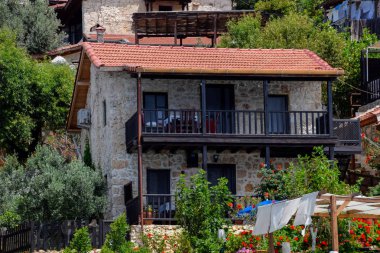 Hotel Sahil Pension Turkey, Kaleuchagiz, zengin ziyaretçiler için köy, Kekova Antik Kenti harabeleri üzerinde.