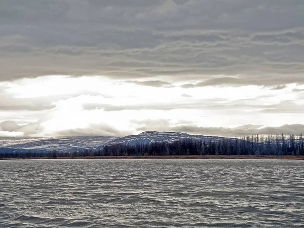 Lacul în nori — Fotografie, imagine de stoc