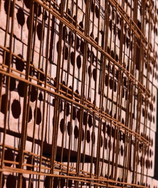 İtalyan tuğla ve zırhlı kafes