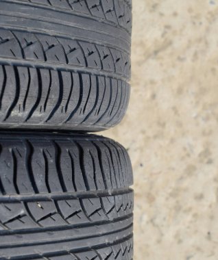 Otomobil tekerlek. Lastik geçirilmiş. Yaz lastik araba için ayarla. W