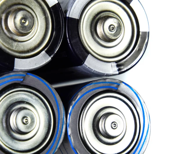 Tuz ve alkalin piller, taşınabilir teknoloji için enerji kaynağı. Aaa ve Aa piller