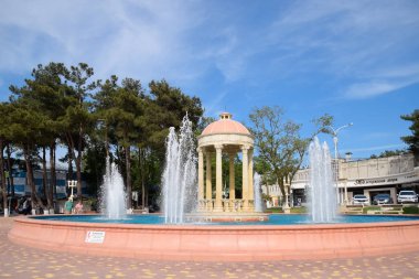 Kabardey çeşmesi antik tarzda yapılmış.