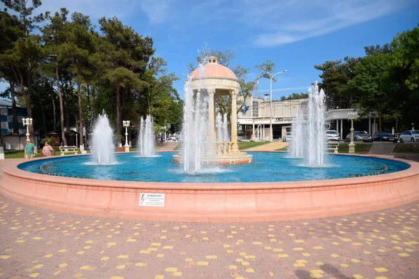 Fuente en Kabardinka hecha en estilo antiguo . —  Fotos de Stock