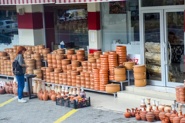 Potes de argila e cerâmica ânfora — Fotografia de Stock