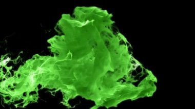 Yeşil yollar duman arka plan geçişin. Alfa mat yayılan duman renkli çizgiler