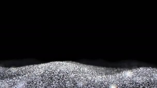 Srebrny błyszczący macha ruchomych przepływające marszczyć brokat tło abstrakcja bezszwowe Vj pętli cząstek tło alfa matowy — Wideo stockowe