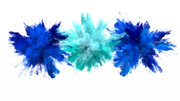 Blauwe cyaan kleur burst meerdere kleurrijke rook explosies vloeistof deeltjes Alfa — Stockvideo