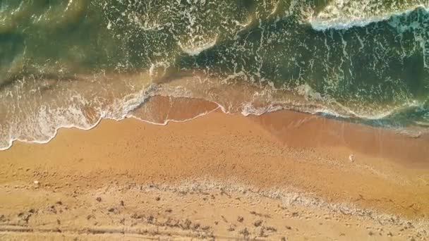 Vue aérienne de la plage de la mer. vue de dessus .