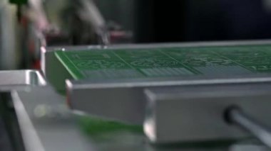 Elektronik devre kartı üretimi. Otomatik Circut Tahtası Yazdırılmış Dijital Elektronik Kart Üretir. Elektronik kontrat imalatı. Elektronik çip üretimi. Yüksek teknoloji.