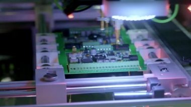 Elektronik devre kartı üretimi. Otomatik Circut Tahtası Yazdırılmış Dijital Elektronik Kart Üretir. Elektronik kontrat imalatı. Elektronik çip üretimi. Yüksek teknoloji.