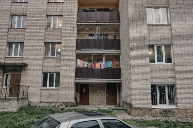 Sovyet grisi korkunç soğuk savaştan kalma bir ev terk edilmiş.