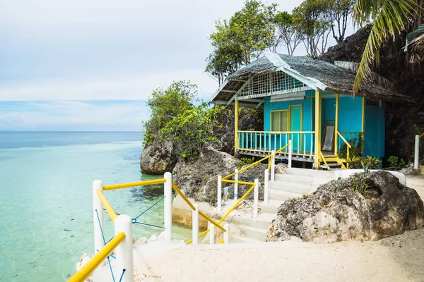 Siquijor okyanus, Filipinler, Asya küçük turkuaz Bungalow