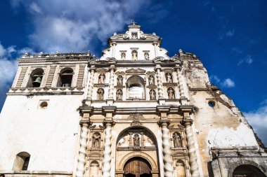 Kilisesi, San Fransisco el Grande üzerinde mavi gökyüzü, Antigua, Guatemala