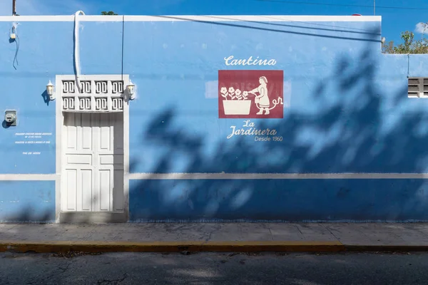 Merica Yucatan Mexico Oktober 2018 Koloniaal Blauw Gebouw Met Typische — Stockfoto