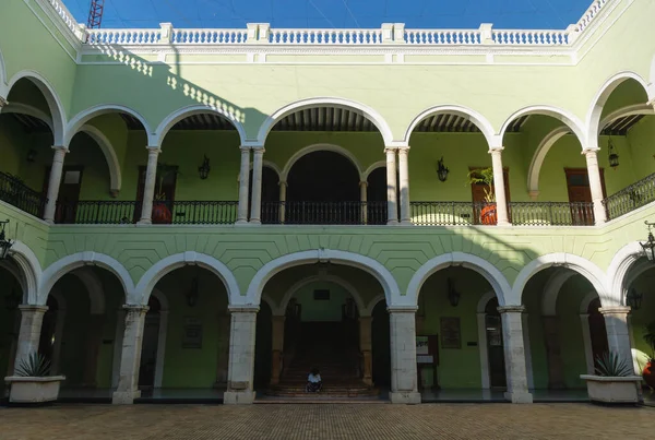Palacio de Gobierno 'nun iç avlusu, Merida, Yucatan, Meksika' daki hükümet sarayı.