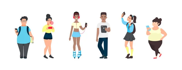 Tusenåriga tonåringar med smartphones. Grupp av mångkulturella vänner använda gadgetar. Tonåringar använder sociala medier. — Stock vektor