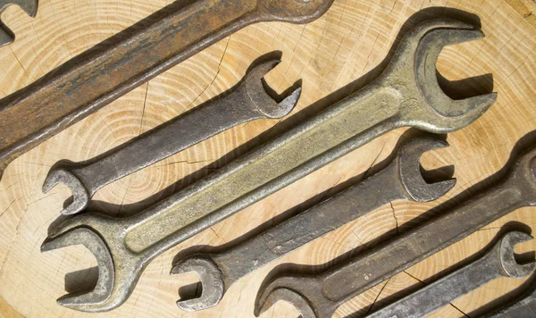 Spanners Wood Background — Stock Photo, Image