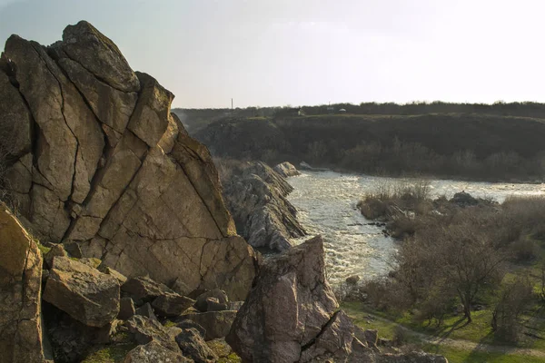 panoramik dağ, dere ve takas
