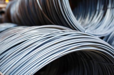 Metalurji tesisi depoda bulunan armatür oluşturma