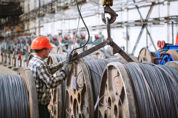 Varilla Alambre Accesorios Almacenes Trabajador Junto Paquete Con Catalkoy Almacén —  Fotos de Stock