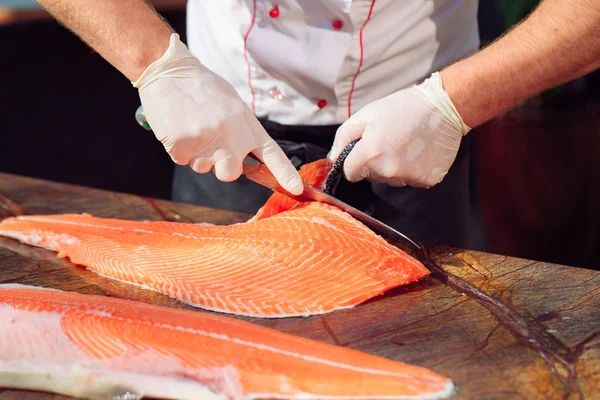 Hands Chef Cutting Raw Salmon Fillet Table — Stock Photo, Image