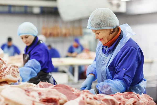 Taglio Delle Carni Nei Macelli — Foto Stock